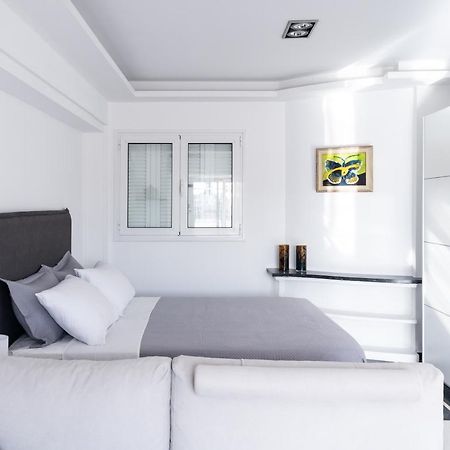 Luxury Penthouse , Breathtaking Acropolis View Apartment เอเธนส์ ภายนอก รูปภาพ
